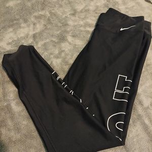 Nike leggings